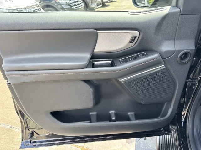 2025 Ford Expedition MAX Active - Photo 19