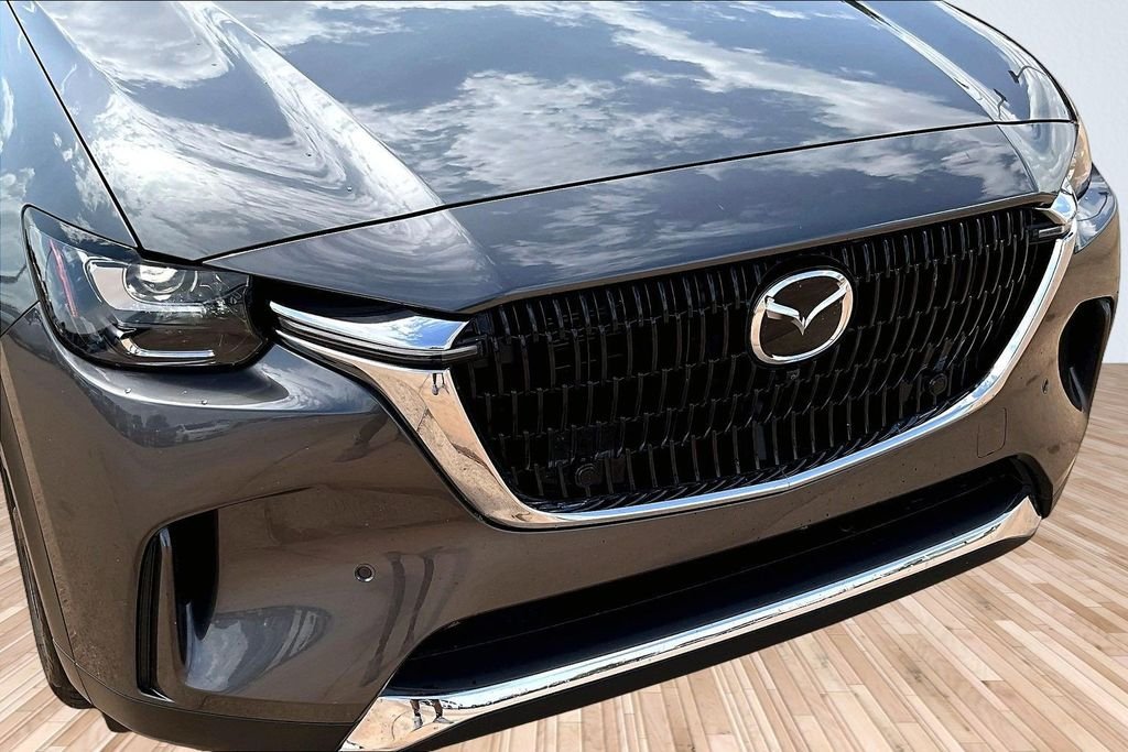 Certified Used 2025 Gray Mazda Premium Plus image 27