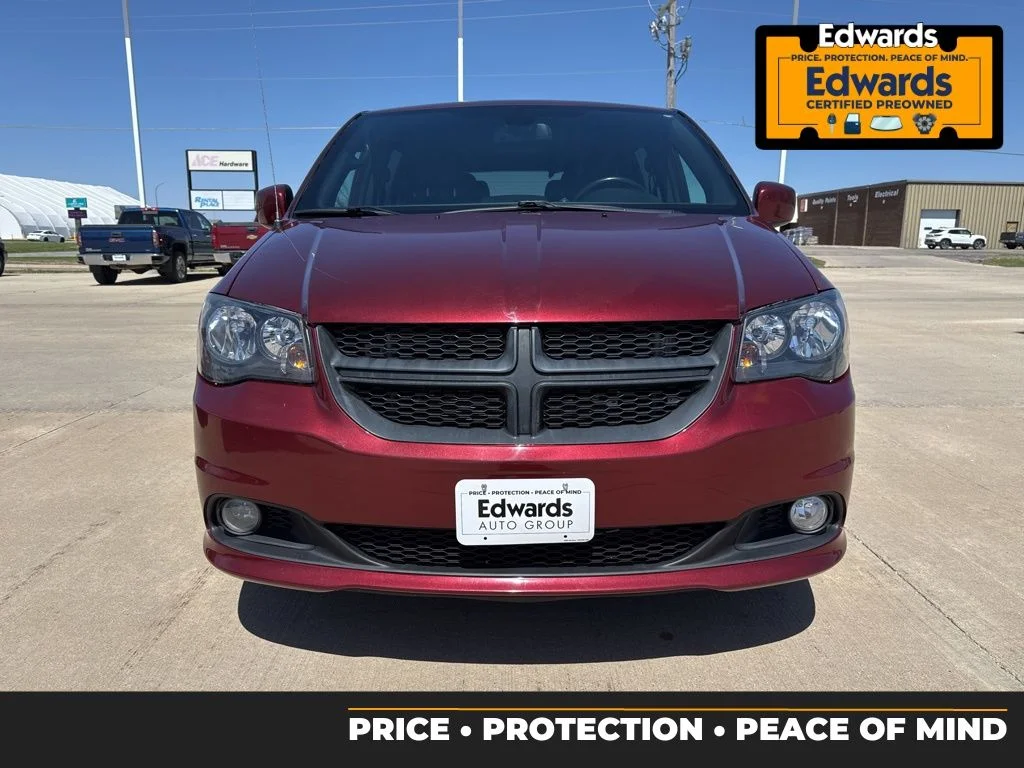 Used 2018 Dodge Grand Caravan GT with VIN 2C4RDGEG6JR335958 for sale in Storm Lake, IA