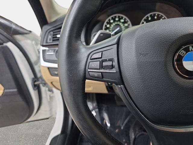 Used 2016 Alpine White BMW 528i xDrive image 17