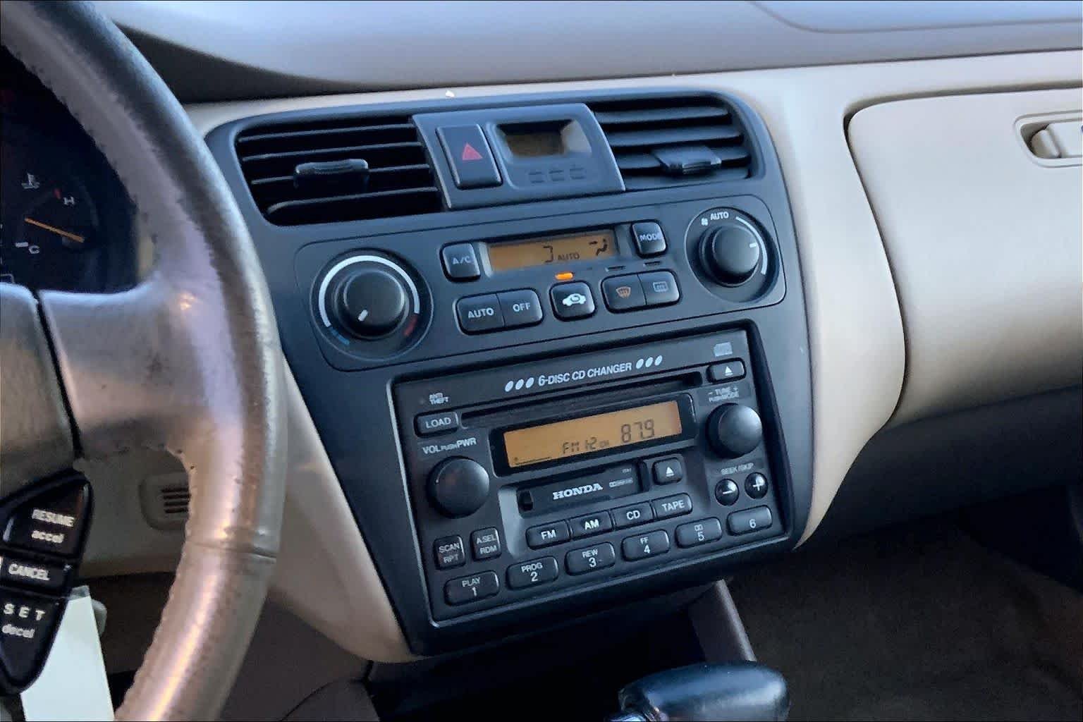Used 2001 Dark Emerald Pearl Honda EX w/Leather image 6