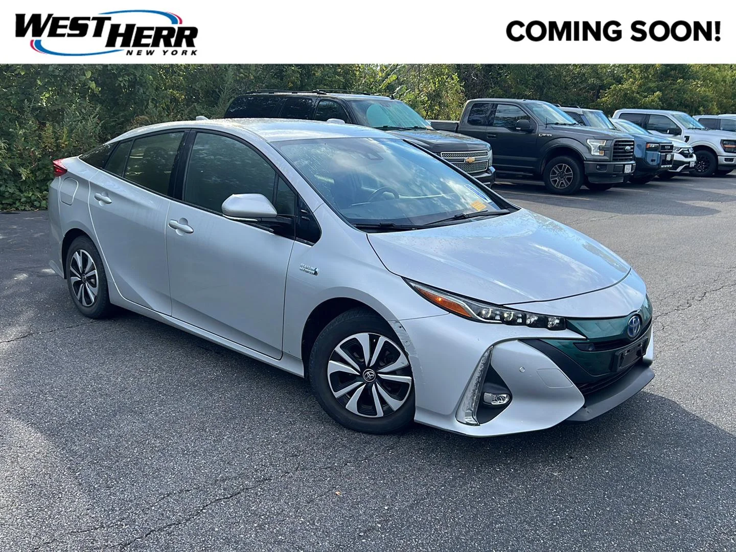 Used 2017 Classic Silver Metallic Toyota Advanced image 1
