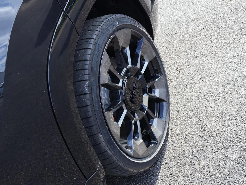 New 2026 Black Sapphire Metallic BMW Label image 40