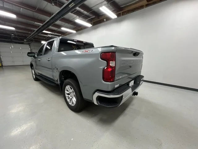 2025 Chevrolet Silverado 1500 LT - Photo 6