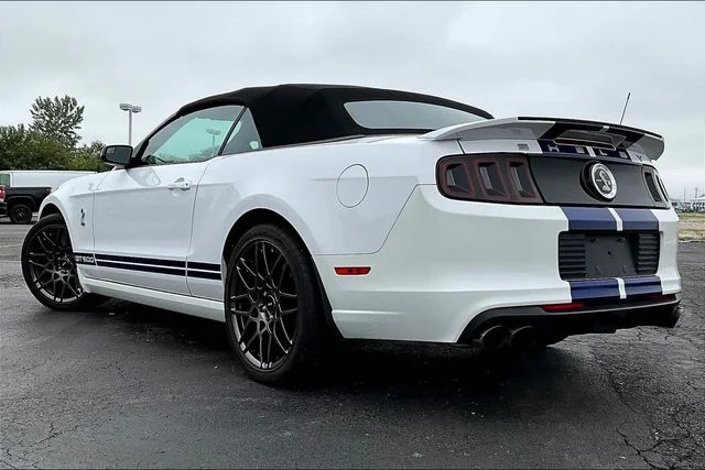 Used 2014 White Ford Shelby GT500 image 3