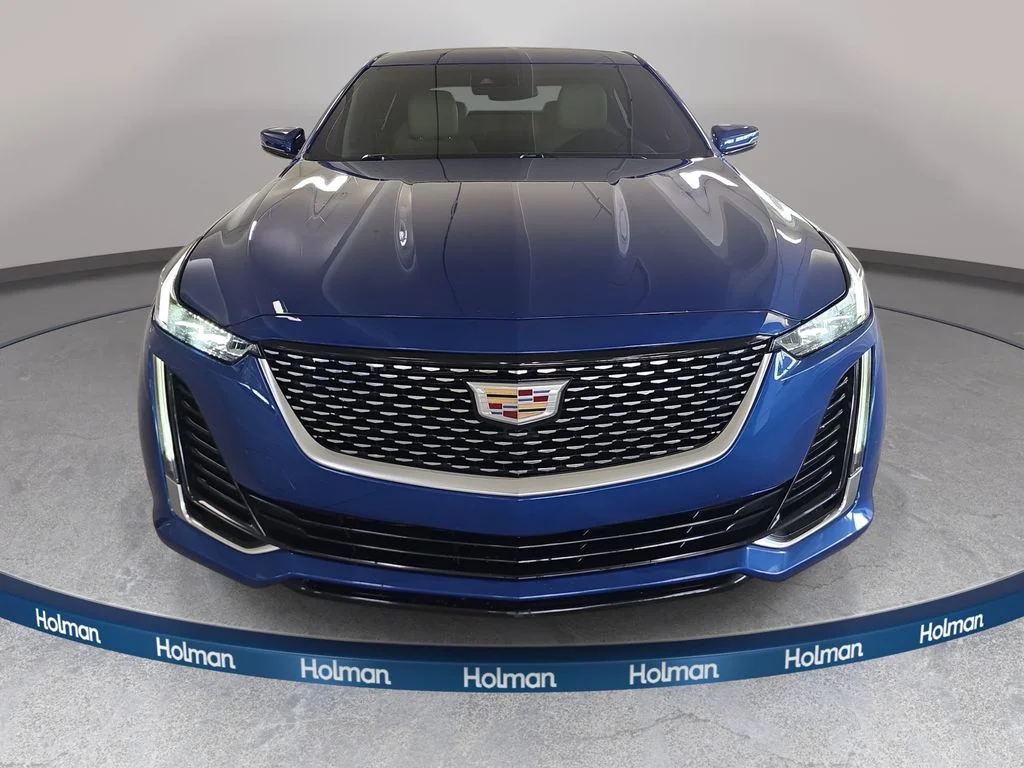 Used 2023 Blue Cadillac Luxury image 3