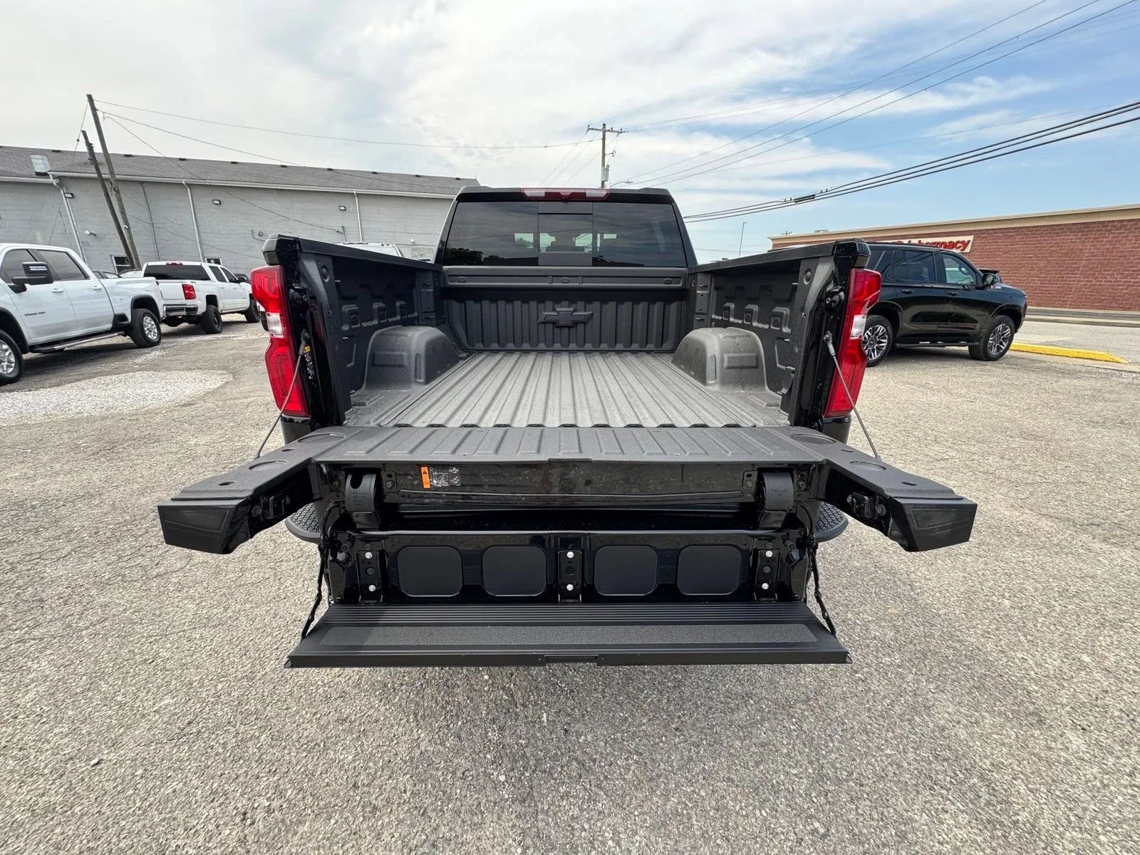New 2026 Black Chevrolet High Country image 29