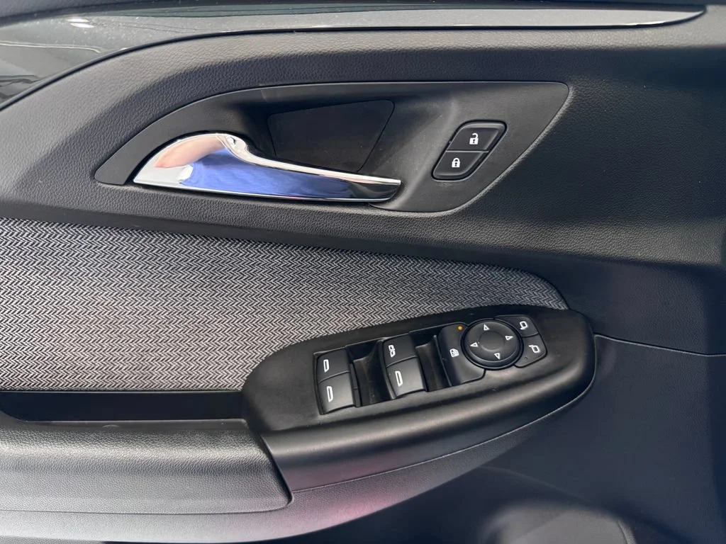 2023 Chevrolet TrailBlazer LT - Photo 25