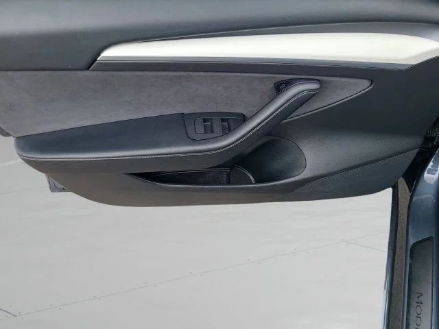 Used 2022 Gray Tesla Long Range image 18