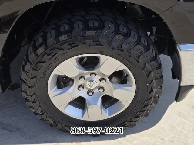 Used 2019 Diamond Black RAM BIG HORN/LONE STAR image 21