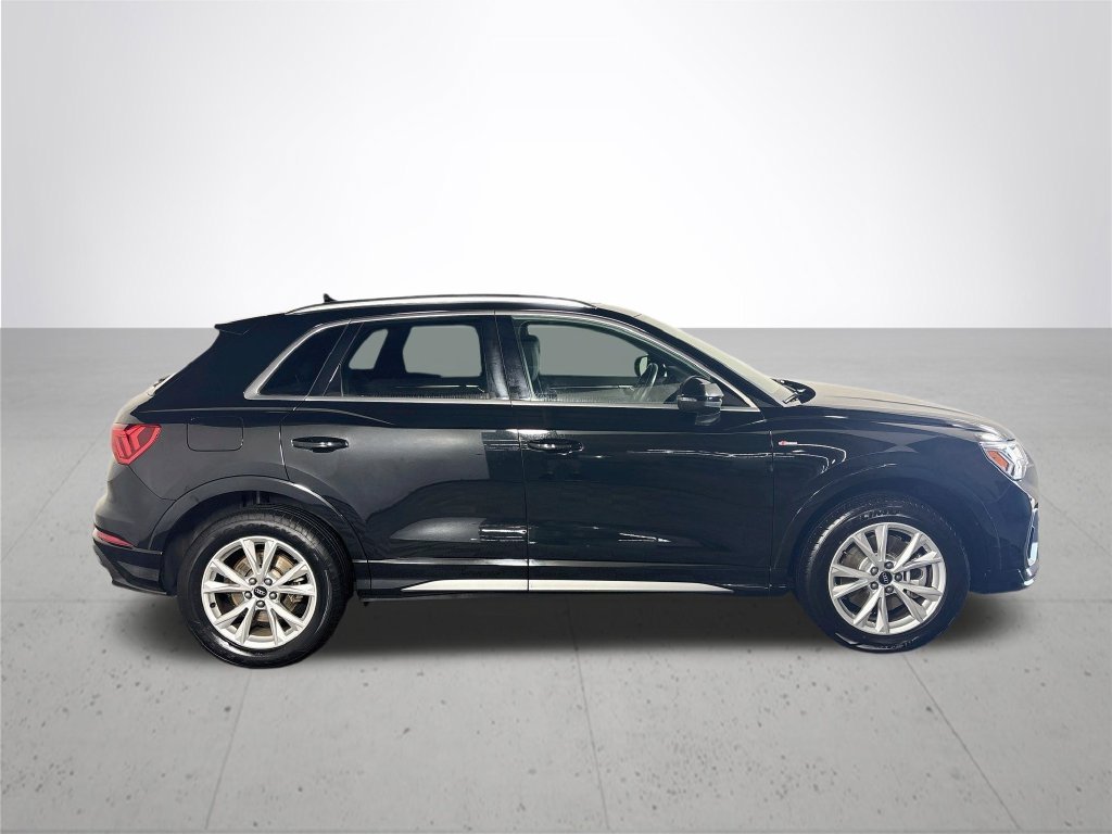 Used 2025 Mythos Black Metallic Audi Premium image 5