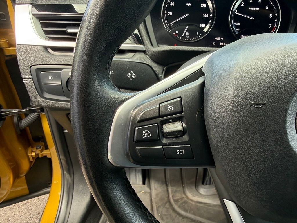 Used 2018 Galvanic Gold Metallic BMW xDrive28i image 9