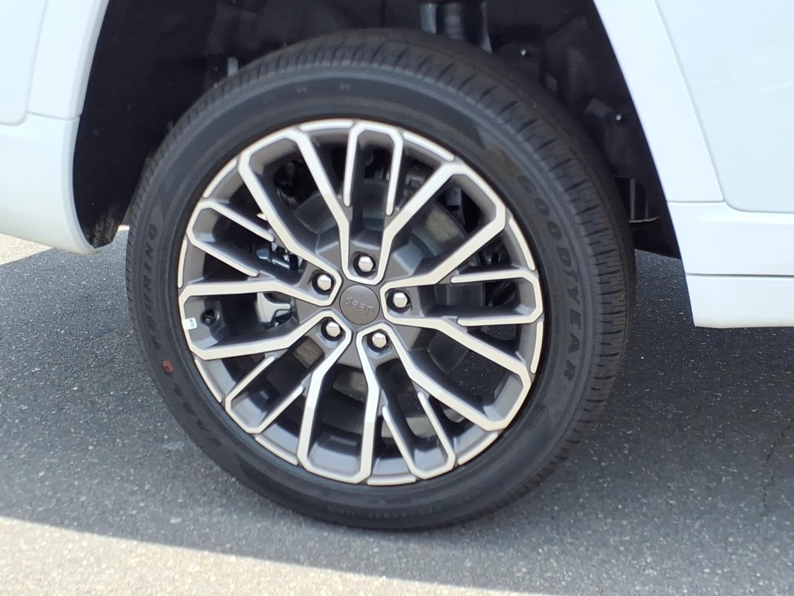Used 2026 Bright White Clearcoat Jeep Summit image 14