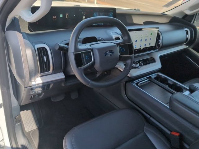 Used 2025 White Ford Active image 10