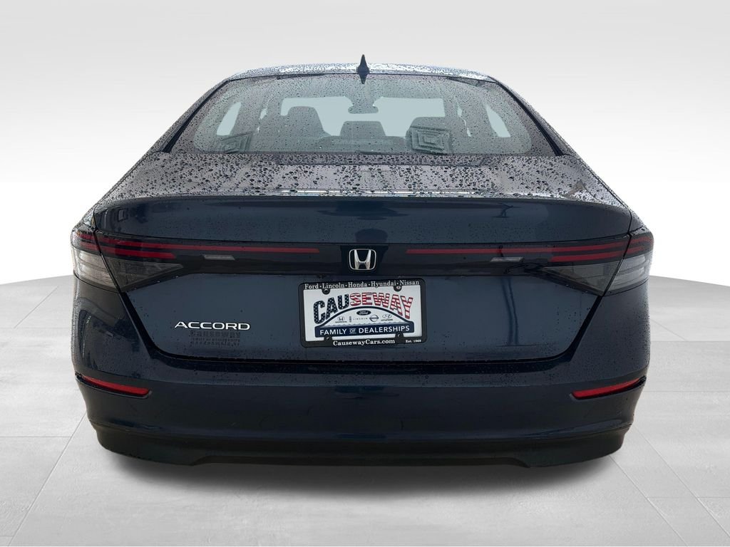 Used 2024  Honda EX image 5