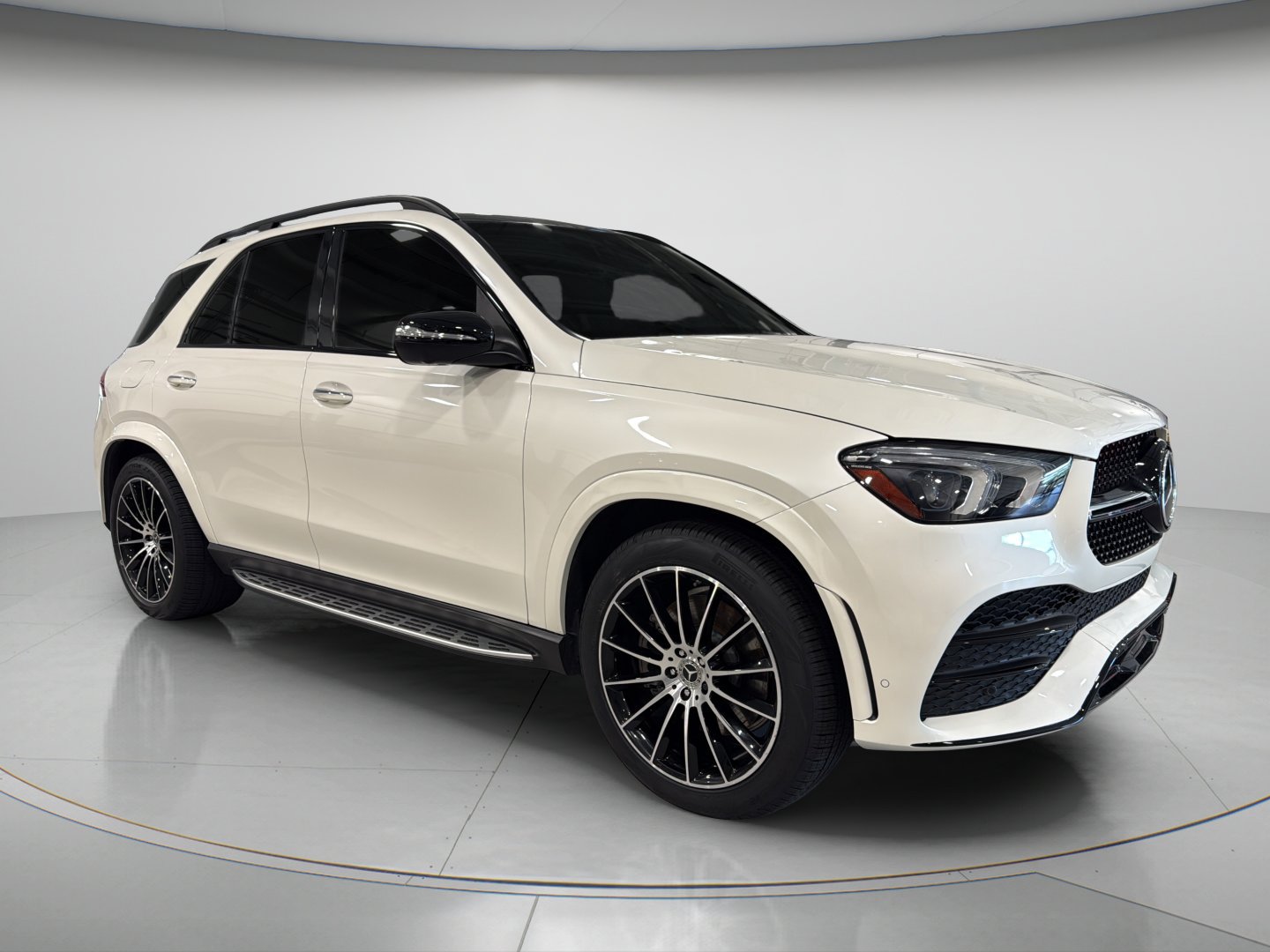 Certified Used 2023 MANUFAKTUR Diamond White Metallic Mercedes-Benz GLE 450 image 7