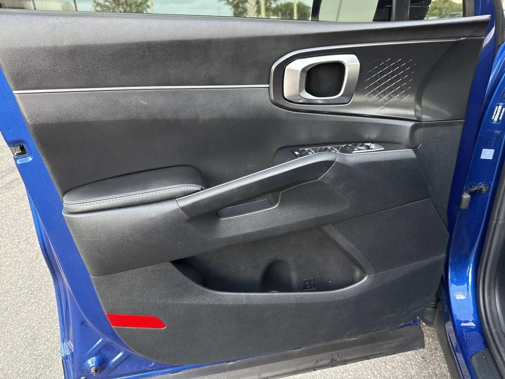 Used 2022 Blue Kia S image 21