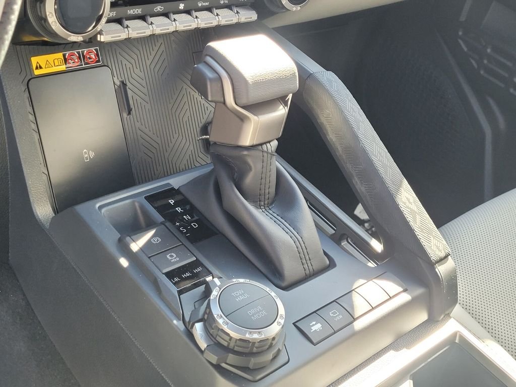2025 Toyota Tacoma Limited - Photo 19