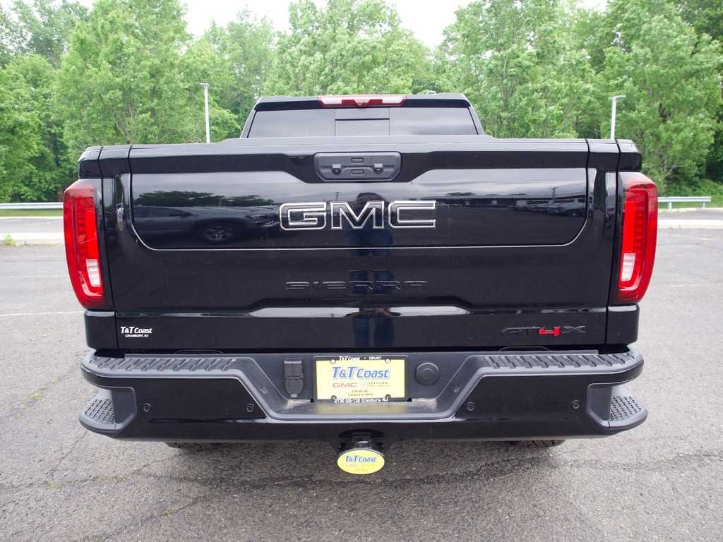 2026 GMC Sierra 1500 AT4X - Photo 7