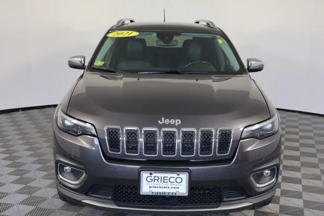 Used 2021 Gray Jeep Limited image 3