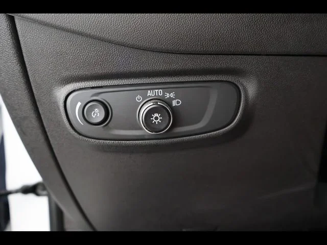 Used 2024 White Chevrolet LT image 25