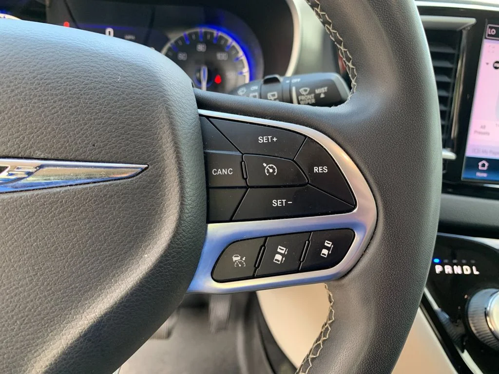 Used 2022 White Chrysler Touring L image 31