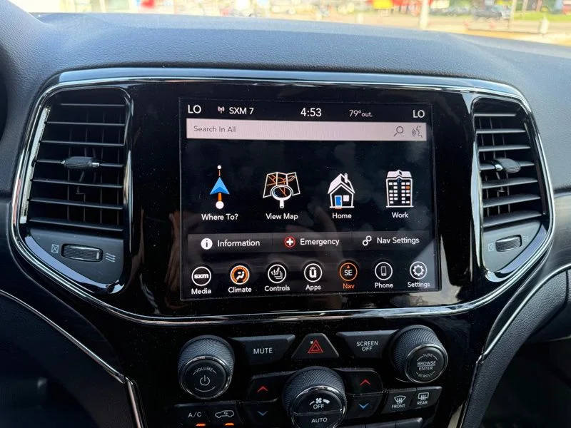Used 2020 White Jeep Limited image 10