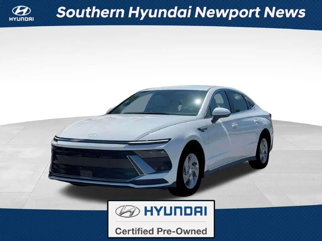 Used 2026 White Hyundai SE image 1