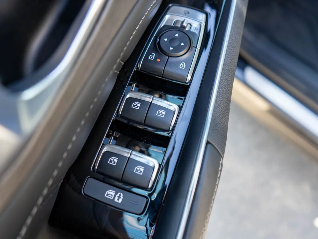 2025 Kia Sorento X-Line SX - Photo 18