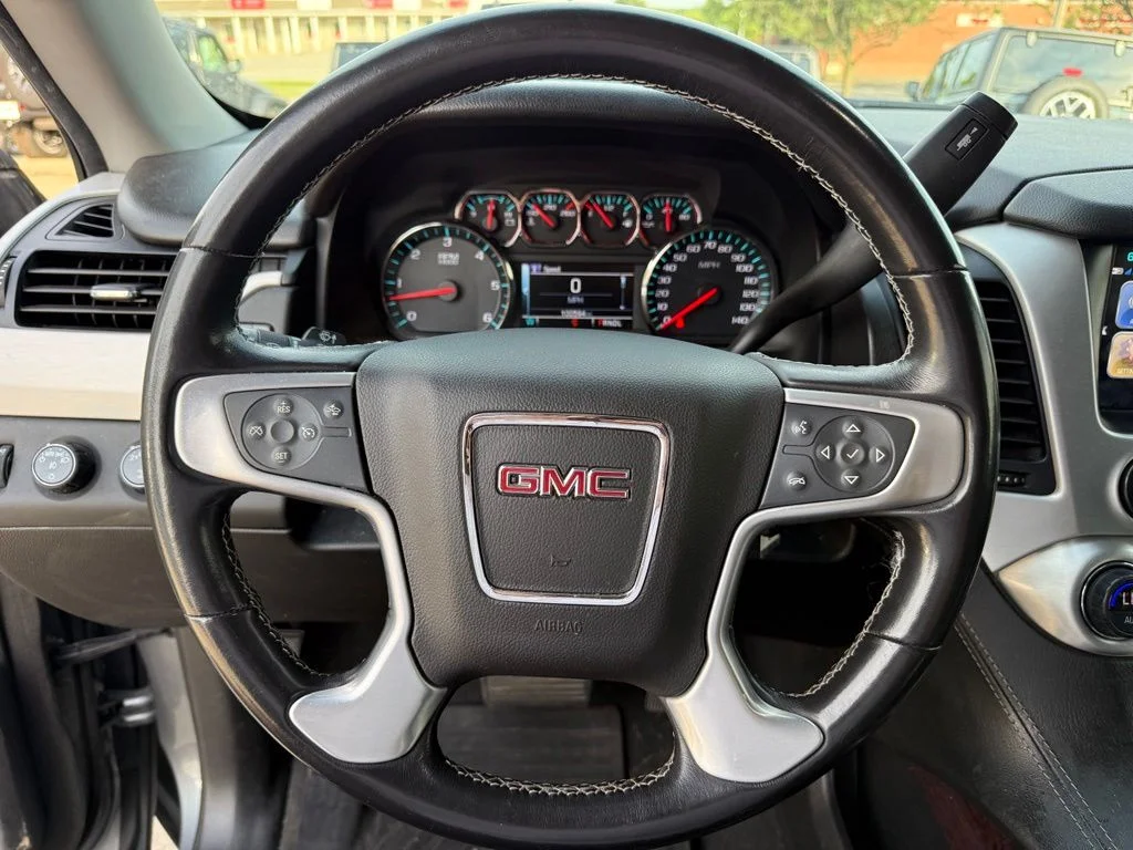 Used 2020 Gray GMC SLE image 14
