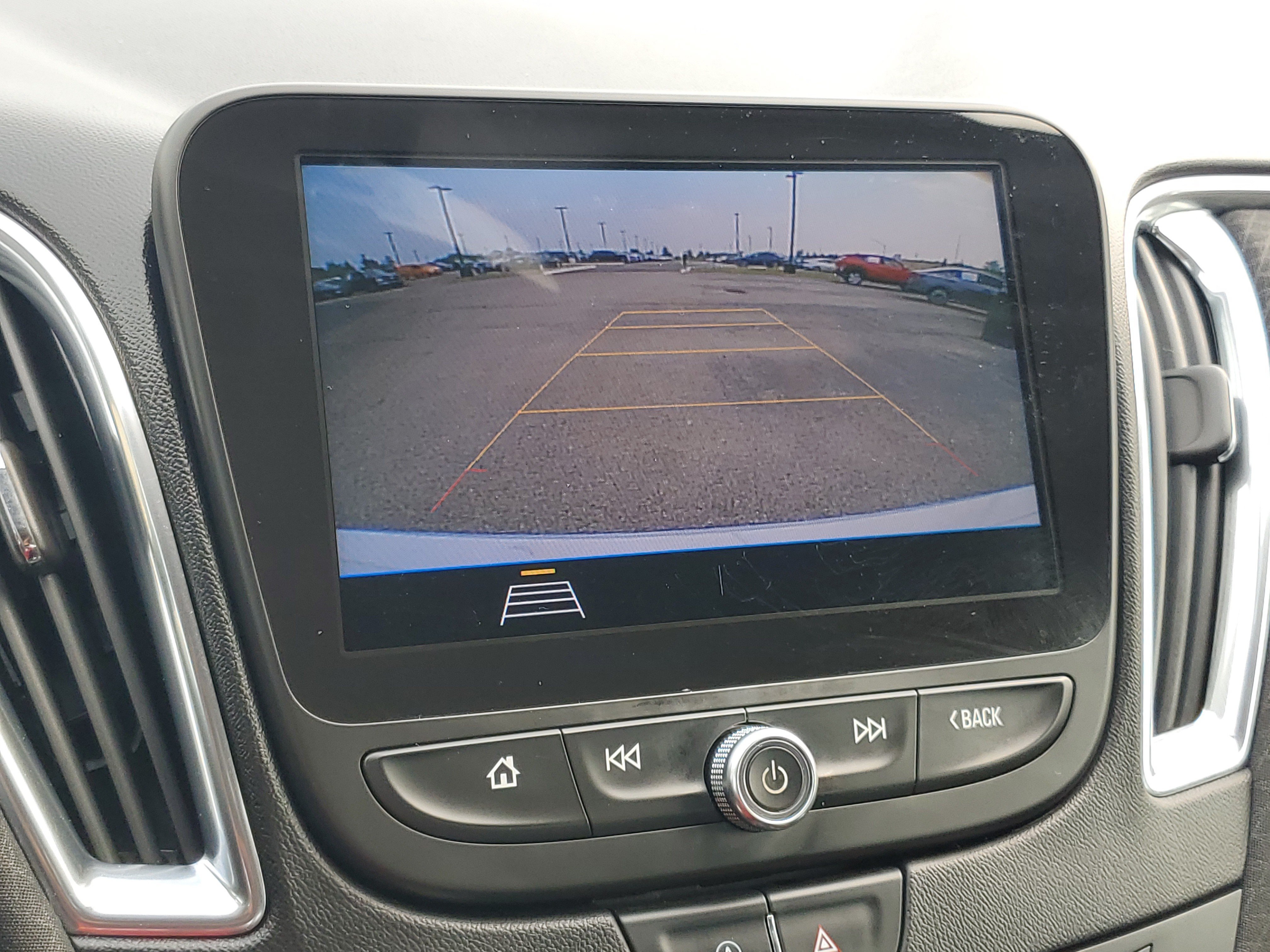 Used 2020 Summit White Chevrolet LT image 29