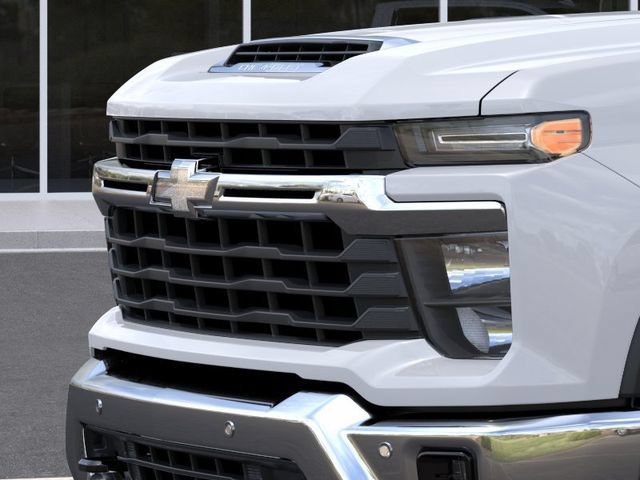 New 2026 Summit White Chevrolet LT DRW image 13