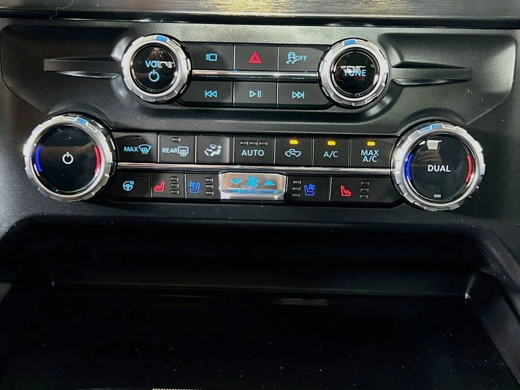 New 2026 Carbonized Gray Metallic Ford Lariat image 9