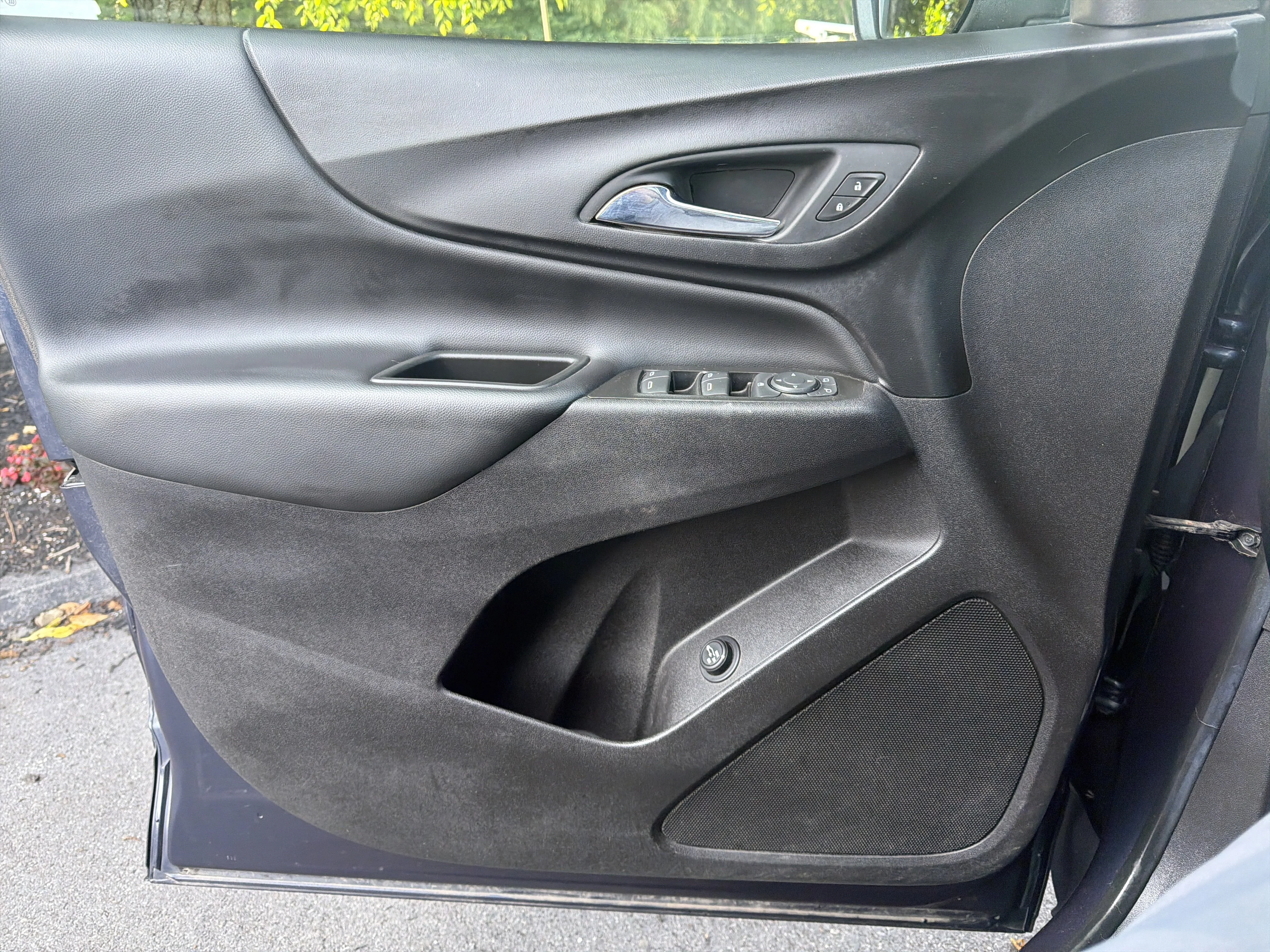 Used 2018 Storm Blue Metallic Chevrolet LT image 19
