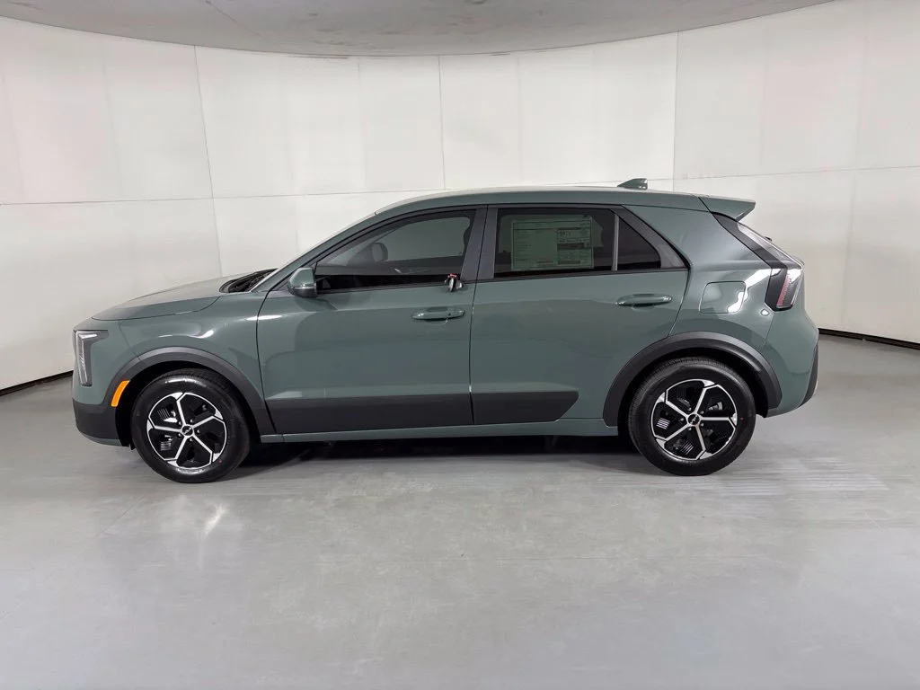 New 2027  Kia LX image 5