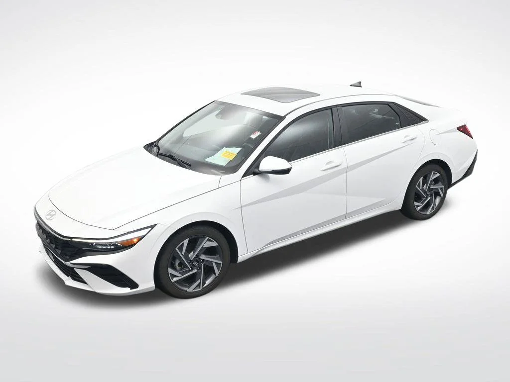 Used 2025 White Hyundai Limited image 21