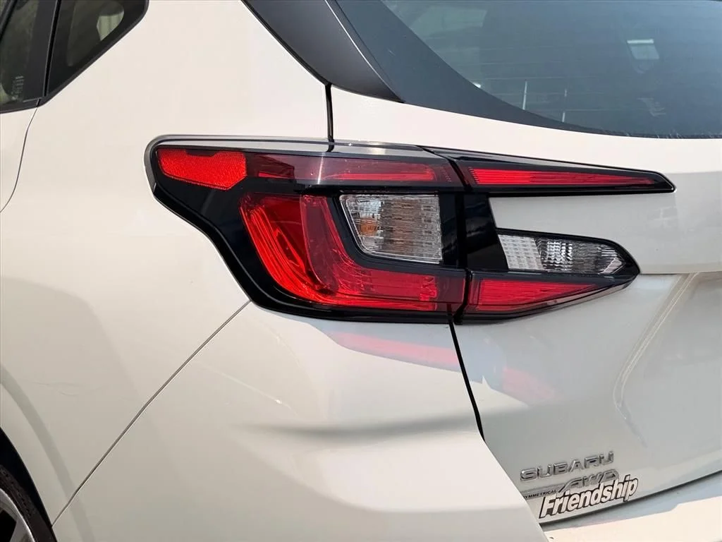Used 2024 White Subaru Base image 8