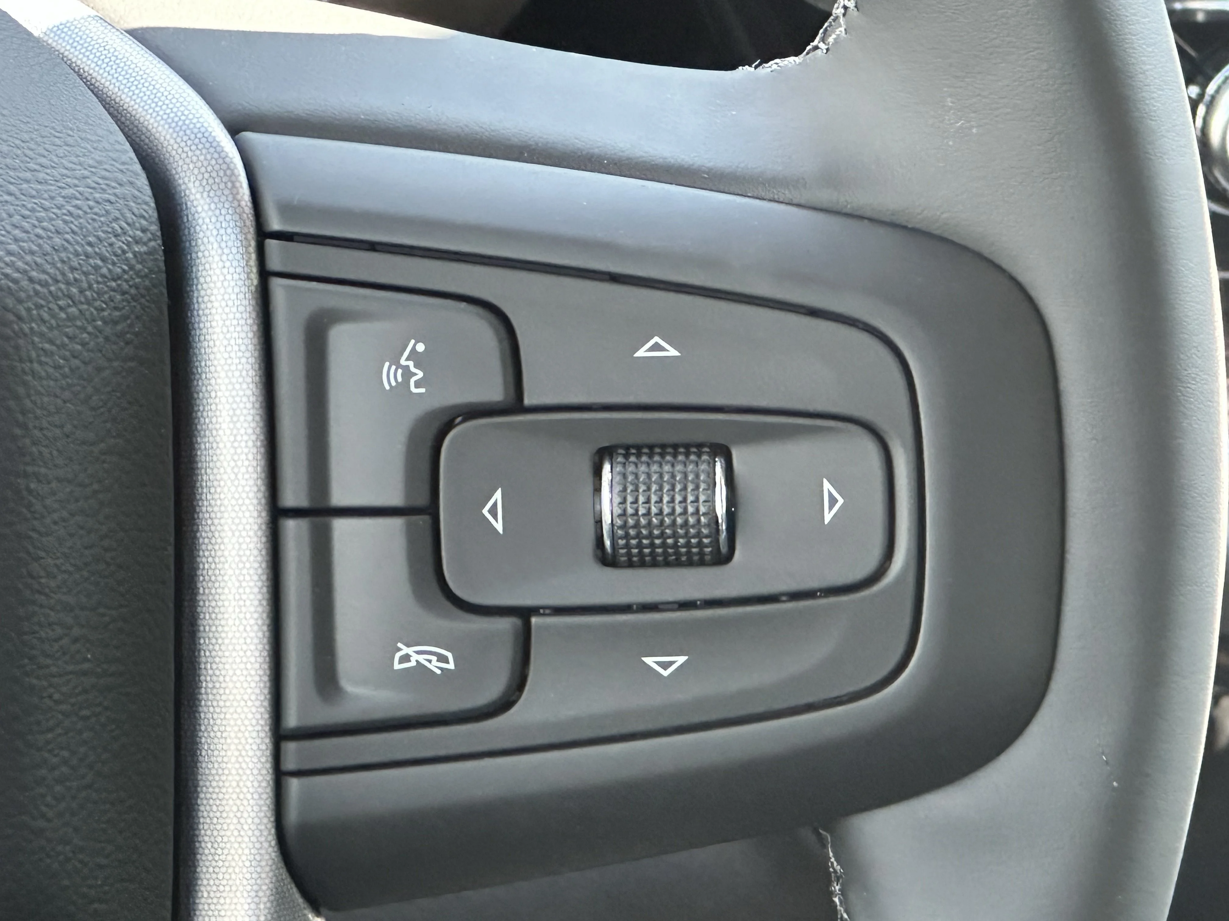 New 2026 Onyx Black GMC Elevation image 12