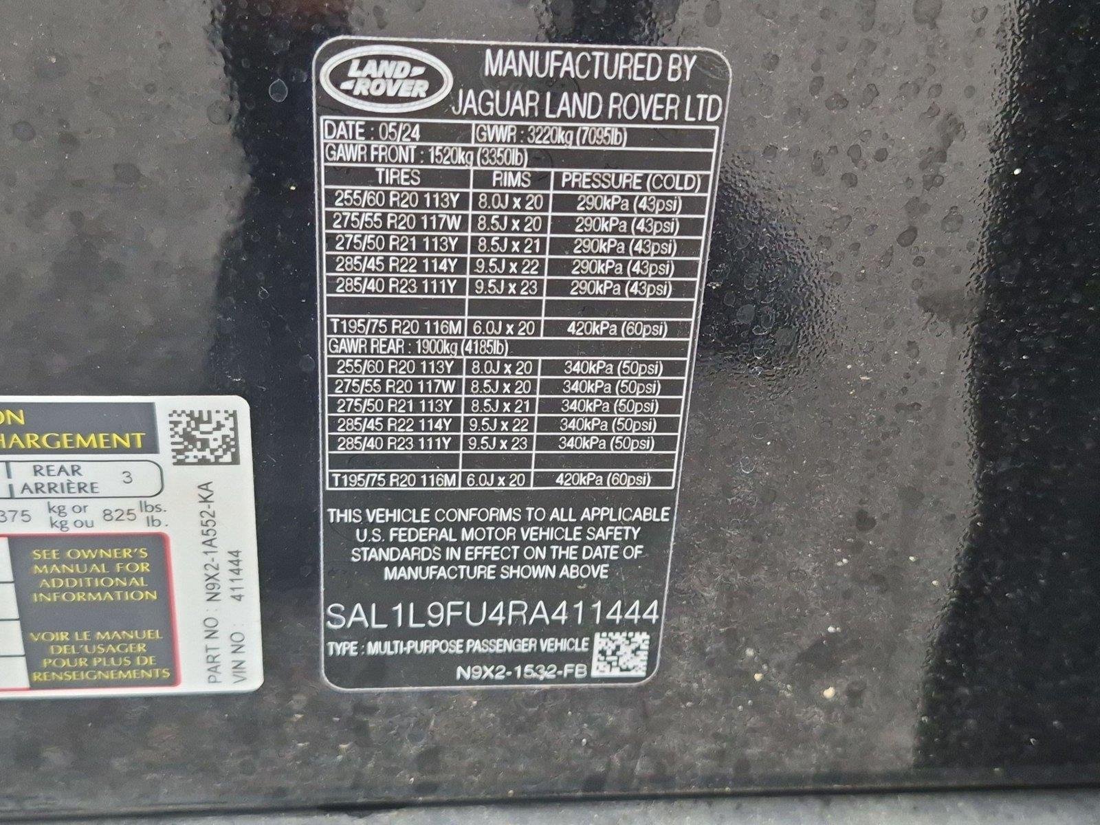 Used 2024 Santorini Black Metallic Land Rover Dynamic SE image 9