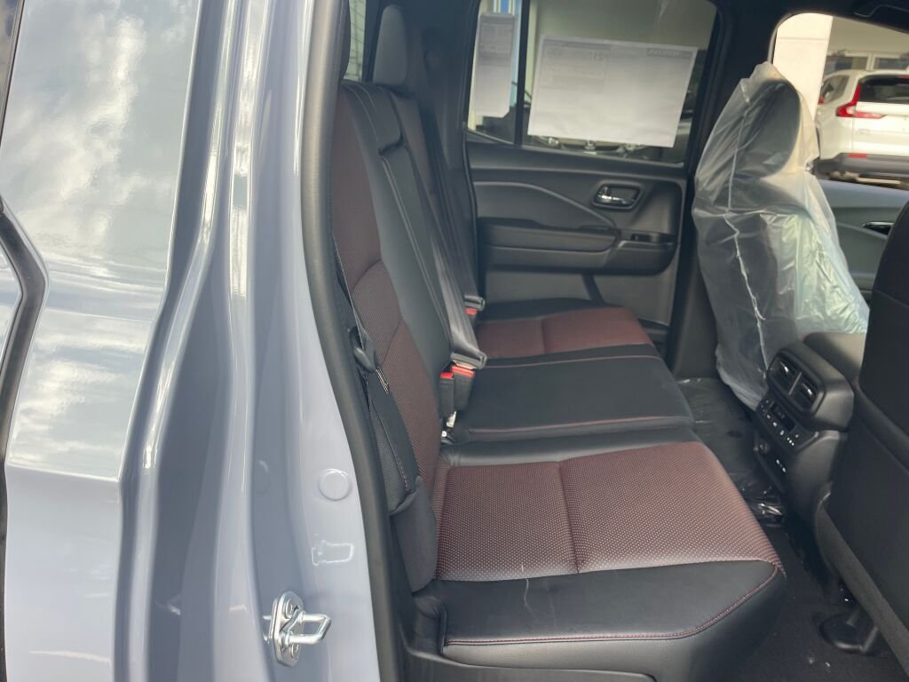 New 2026 Sonic Gray Pearl Honda Black Edition image 20