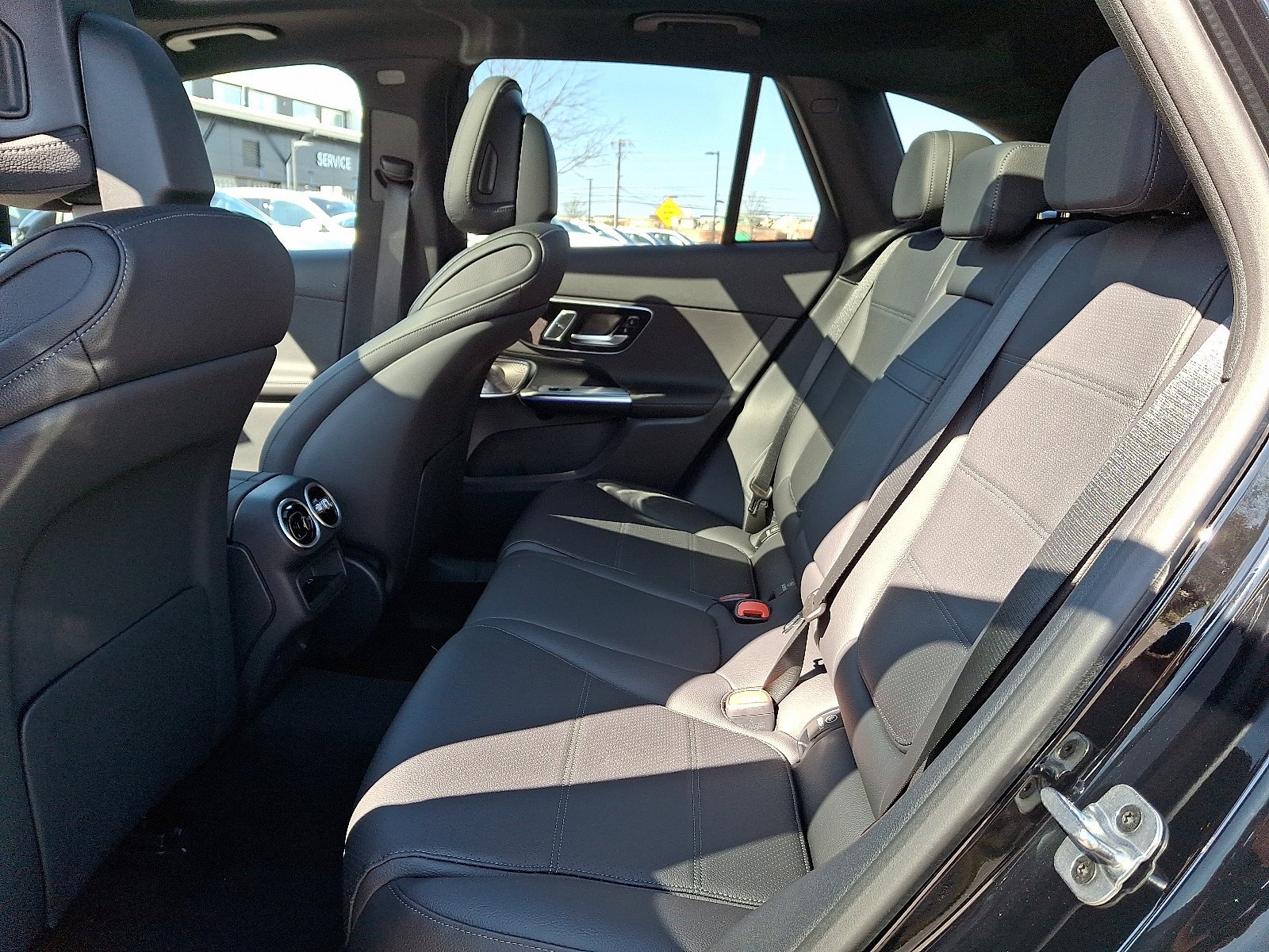Used 2026 Black Mercedes-Benz GLC 300 image 6