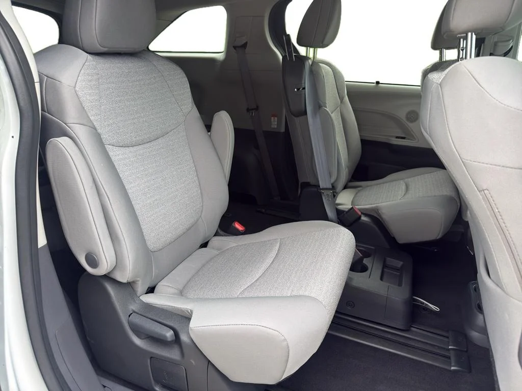 Used 2024 Ice Toyota LE image 6