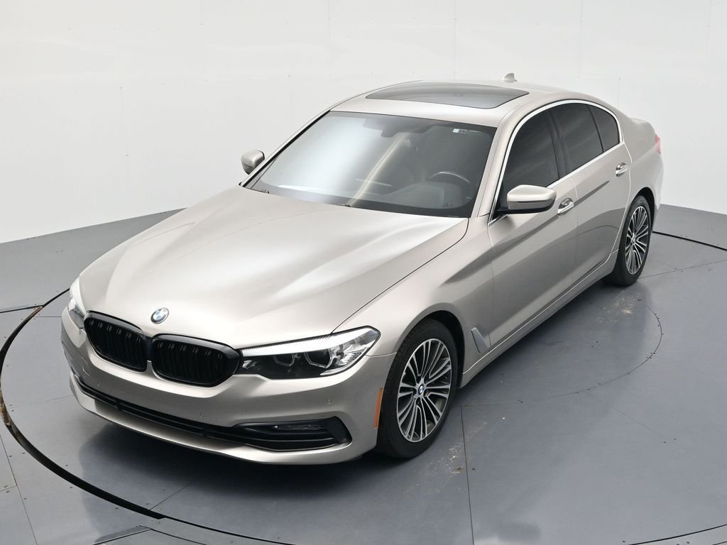 Used 2017 Cashmere Silver Metallic BMW 530i xDrive image 38