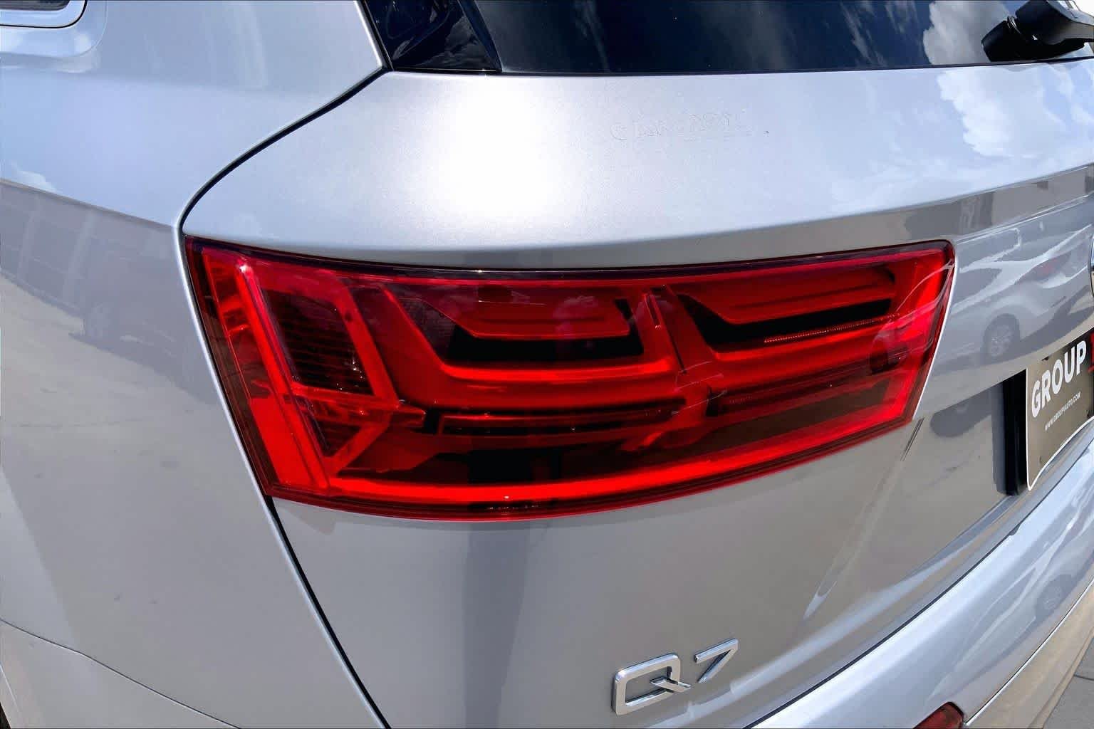 Used 2017 Florett Silver Metallic Audi Premium Plus image 29