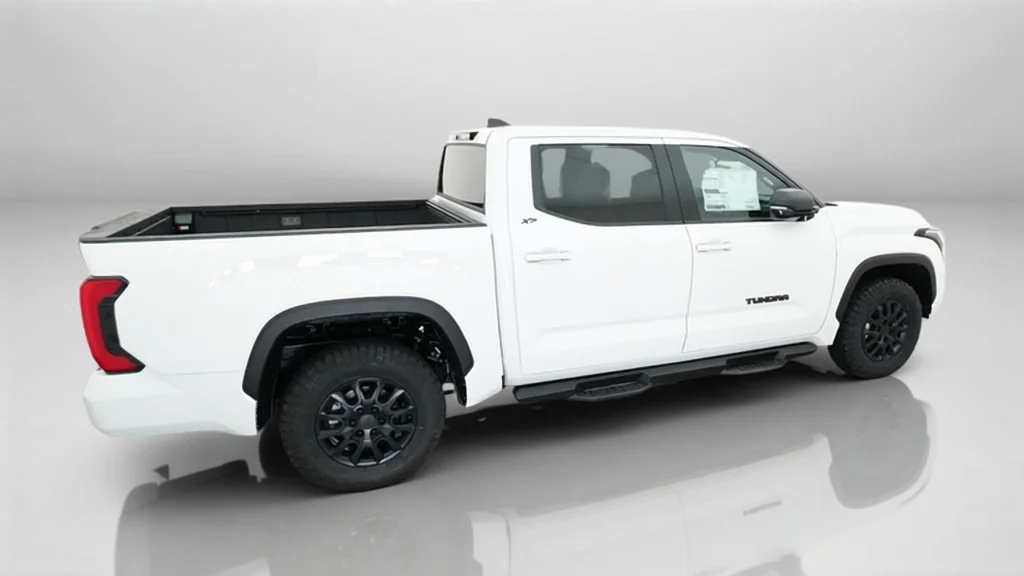 New 2026 Ice Cap Toyota SR5 image 8