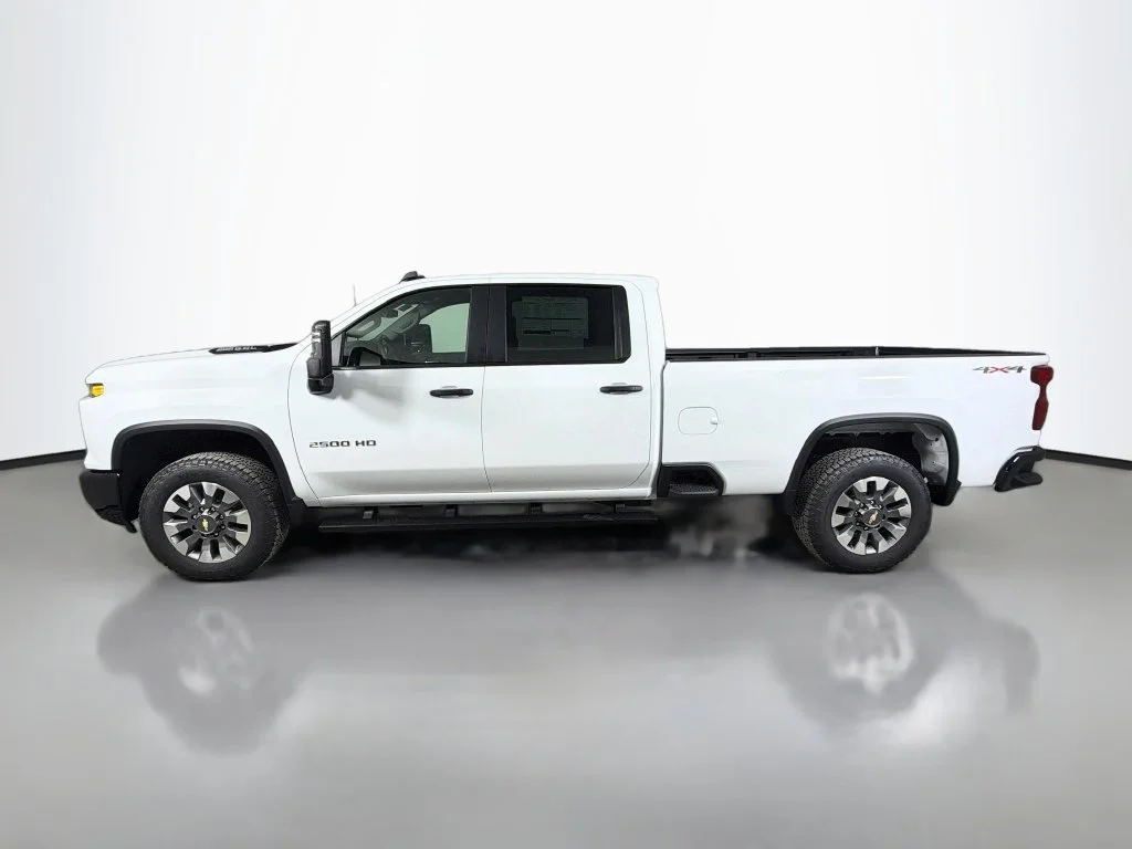 New 2026 Summit White Chevrolet Custom image 9