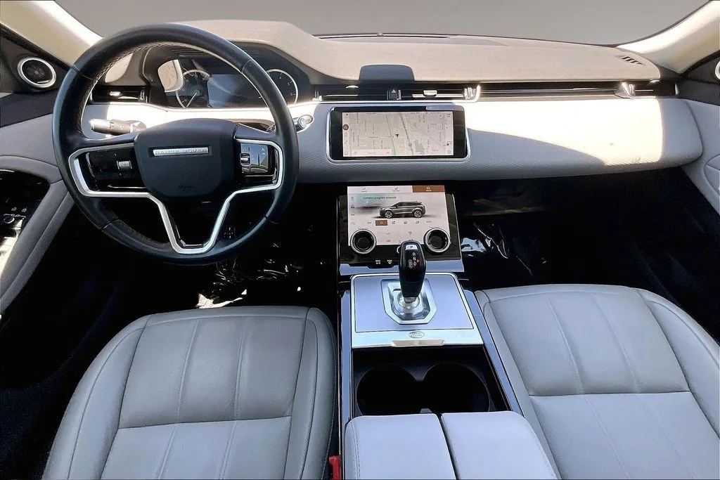 Used 2022 White Land Rover S image 7
