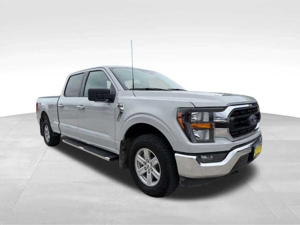 Used 2023 Gray Ford XLT image 7