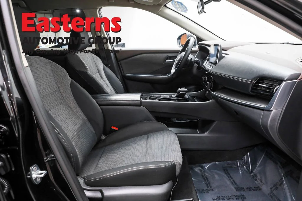 Used 2022 Black Nissan SV image 22