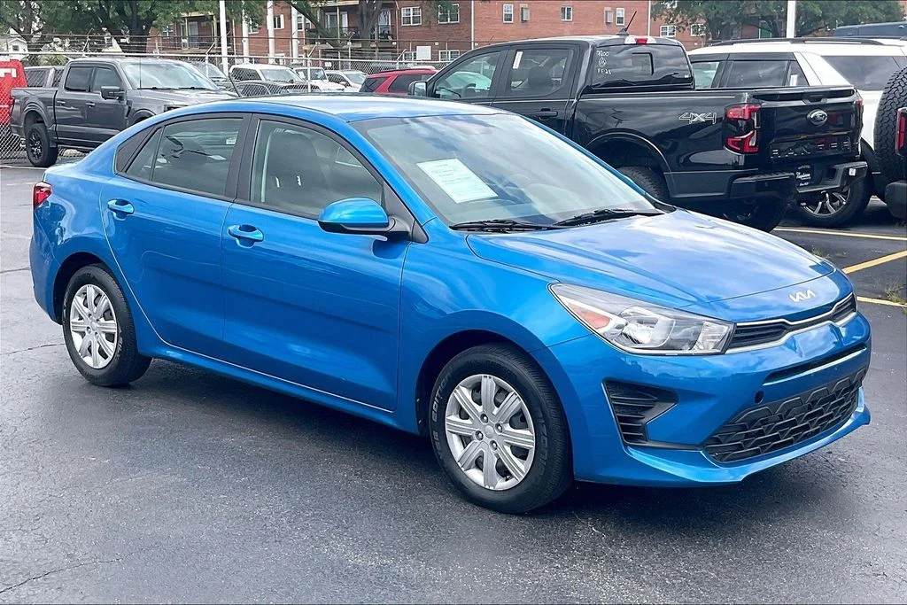 Used 2023 Blue Kia S image 34